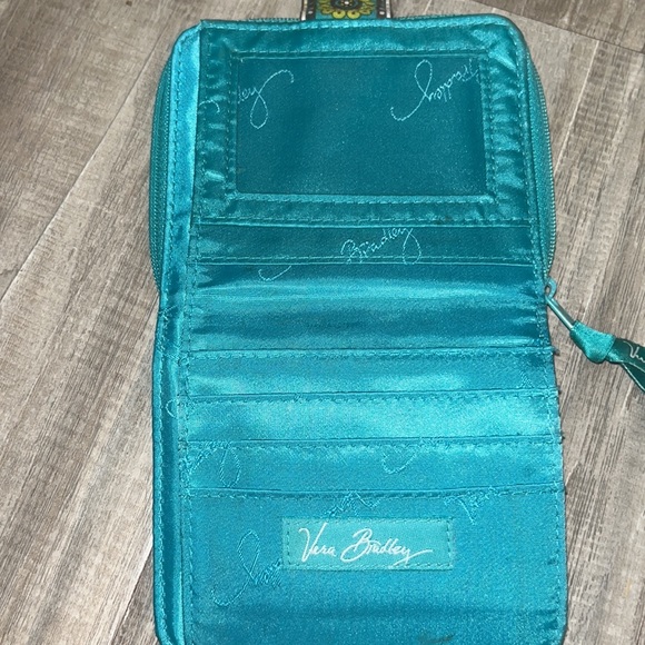 Vera Bradley Purse - Picture 4 of 5